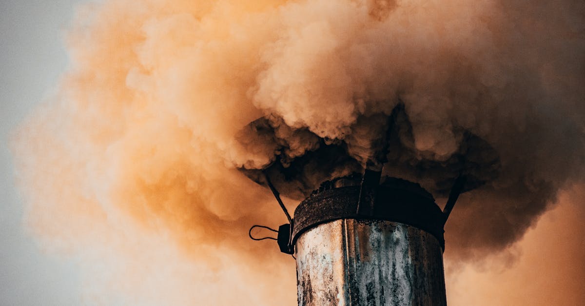 découvrez tout sur les combustibles fossiles : leur formation, leur utilisation dans l'énergie et leur impact environnemental. informez-vous sur les alternatives durables et l'avenir de notre planète face aux enjeux climatiques.