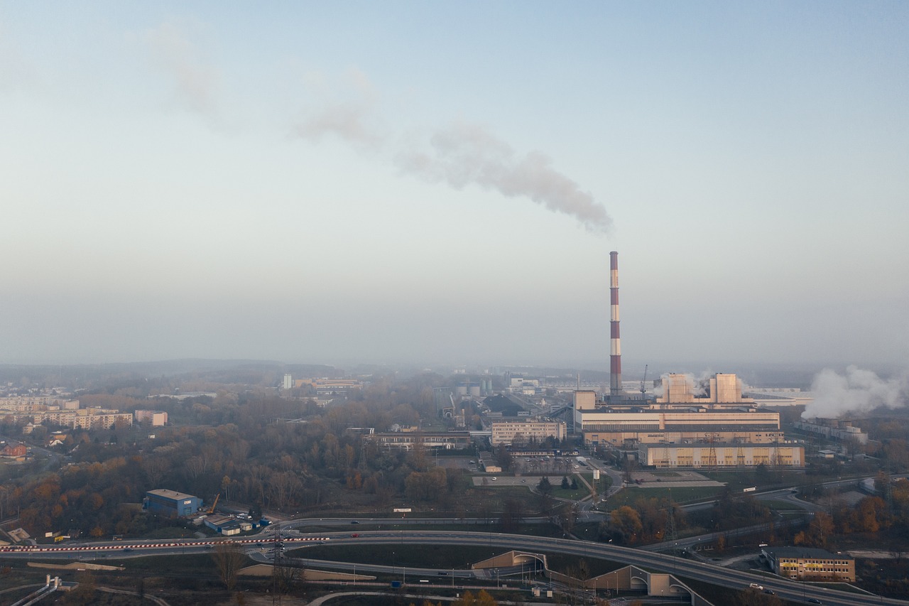 découvrez l'impact des émissions de carbone sur l'environnement et les mesures pour réduire votre empreinte écologique.
