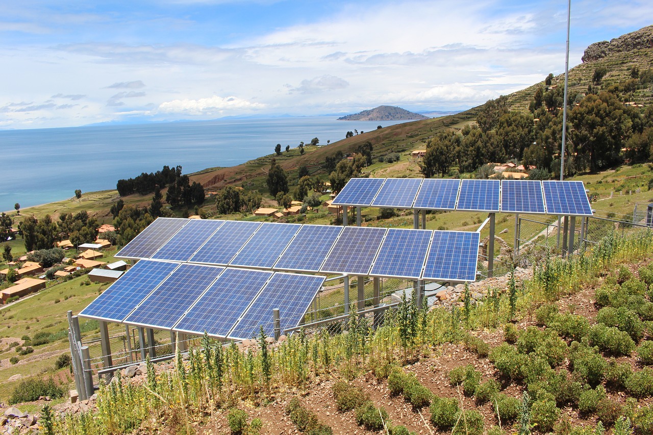 L’impact des panneaux solaires sur la diminution des émissions de carbone